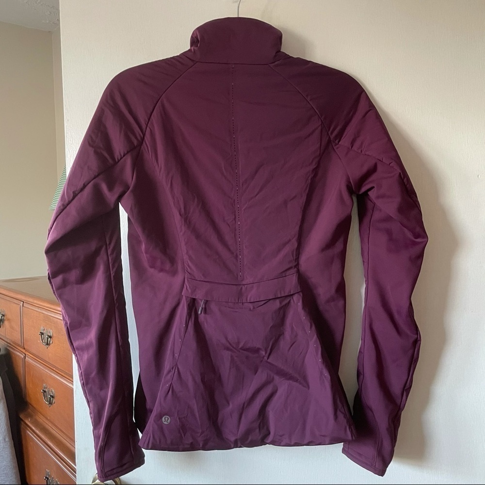 Lululemon Run For Cold Jacket - Picture 7 of 7